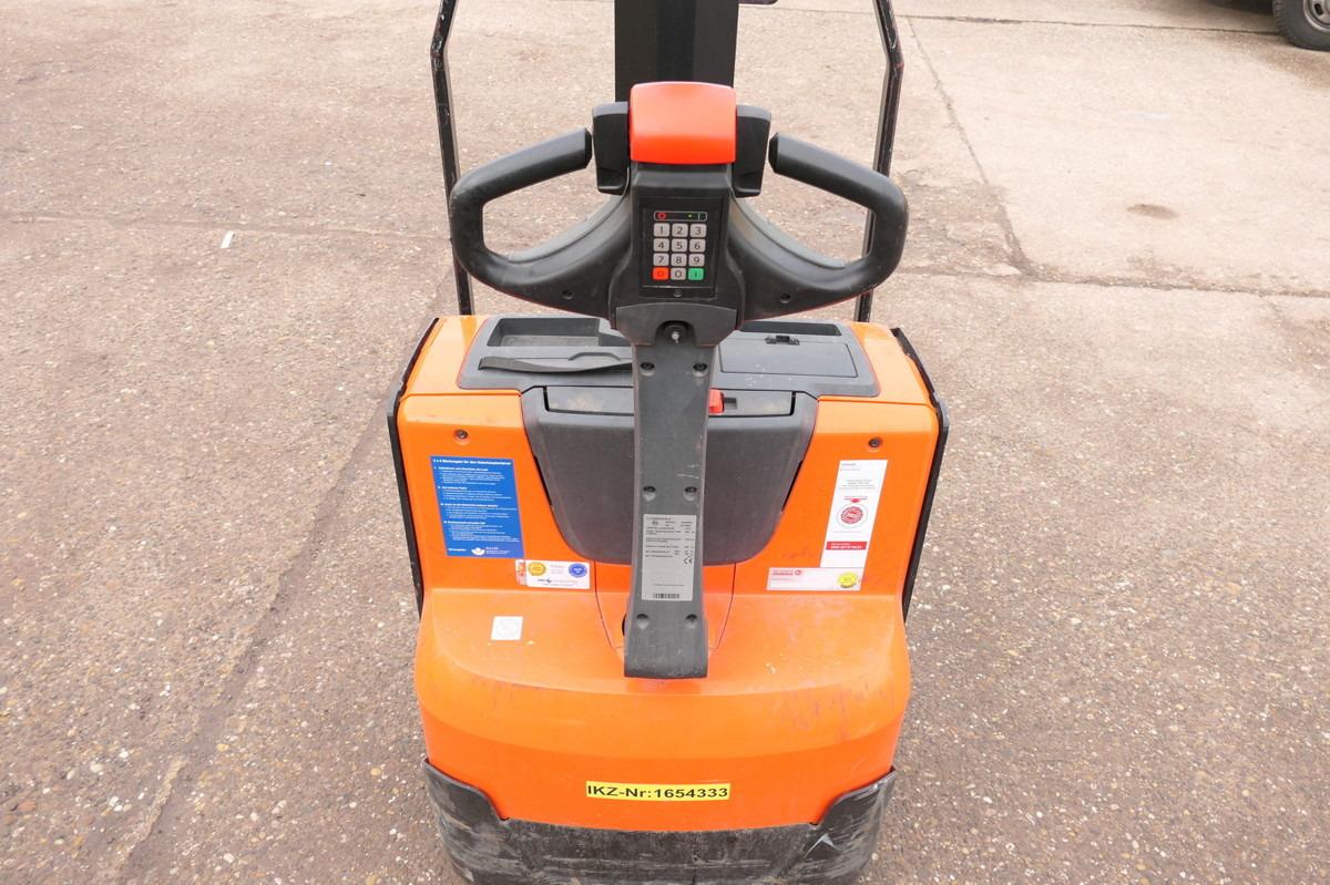 Pallet truck SWE 080L SWE 080L- Photo 5