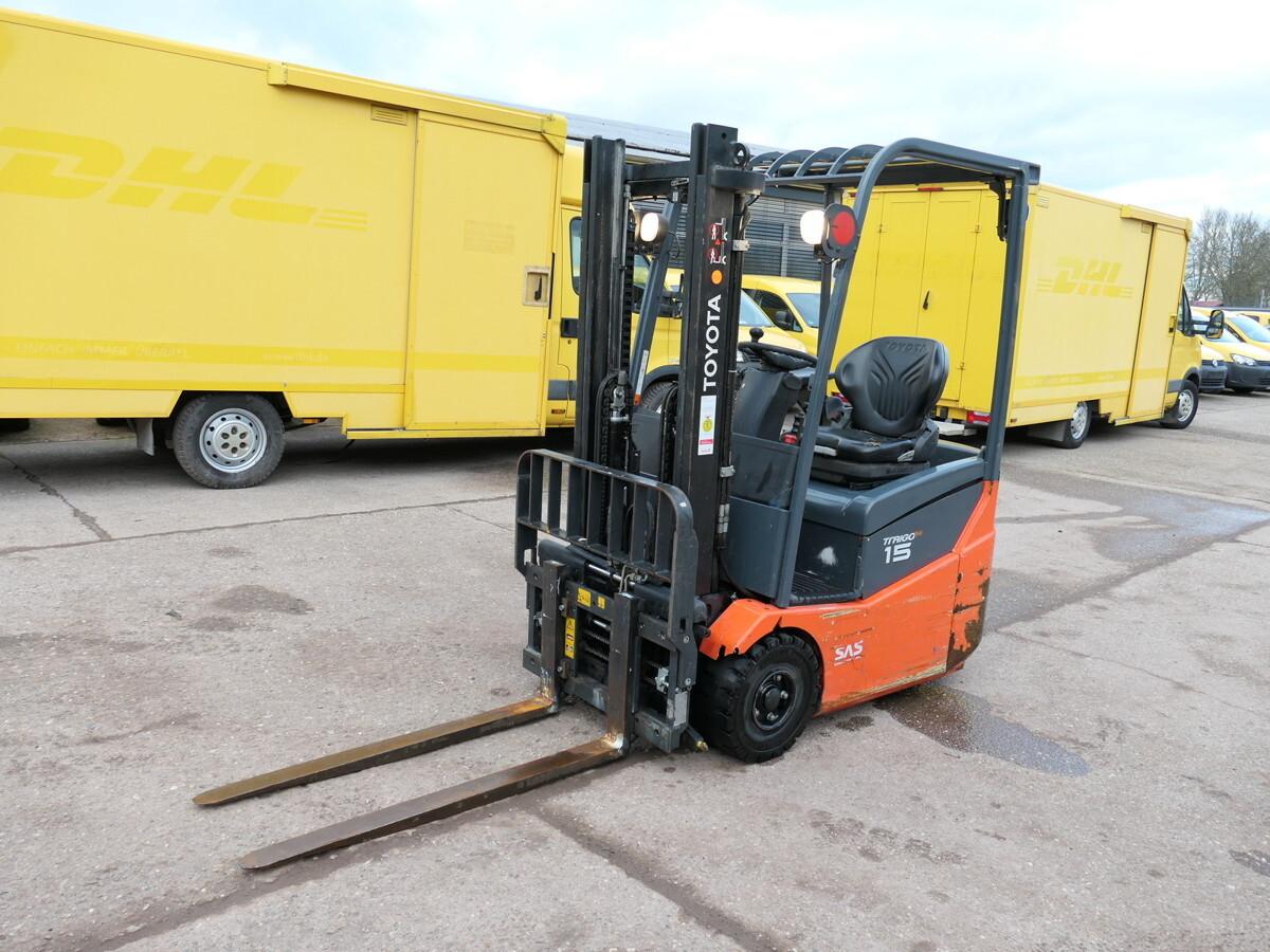 Elektrostapler 7FBEST 15 3-Rad DUPLEX HUBHÖHE 3m 7FBEST 15 3-Rad DUPLEX HUBHÖHE 3m- Photo 4
