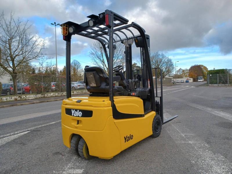 Carrello elevatore elettrico ERP16VTMWB ERP16VTMWB- Photo 4