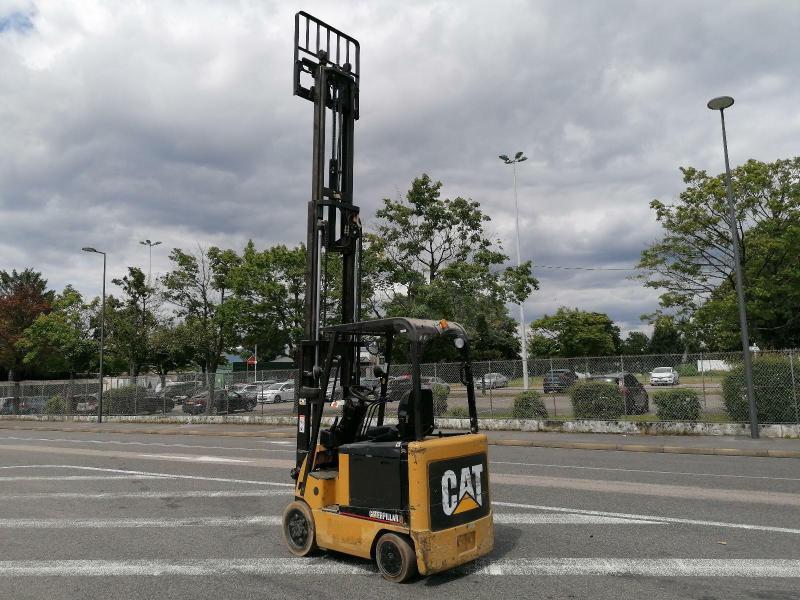 Carrello elevatore elettrico EC25N EC25N- Photo 5