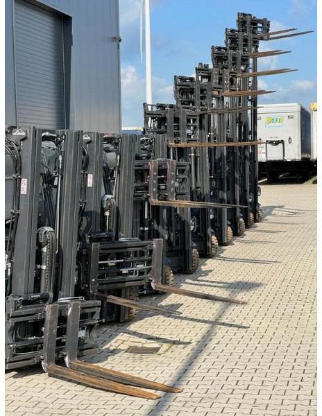 Carrello elevatore elettrico E16 E16P-02, TRIPLEXMAST, AUTOMATISCHE GABELVERSTELLUNG, SEITENVERSCHIEBUNG, 4x vorhanden E16 E16P-02, TRIPLEXMAST, AUTOMATISCHE GABELVERSTELLUNG, SEITENVERSCHIEBUNG, 4x vorhanden- Photo 10