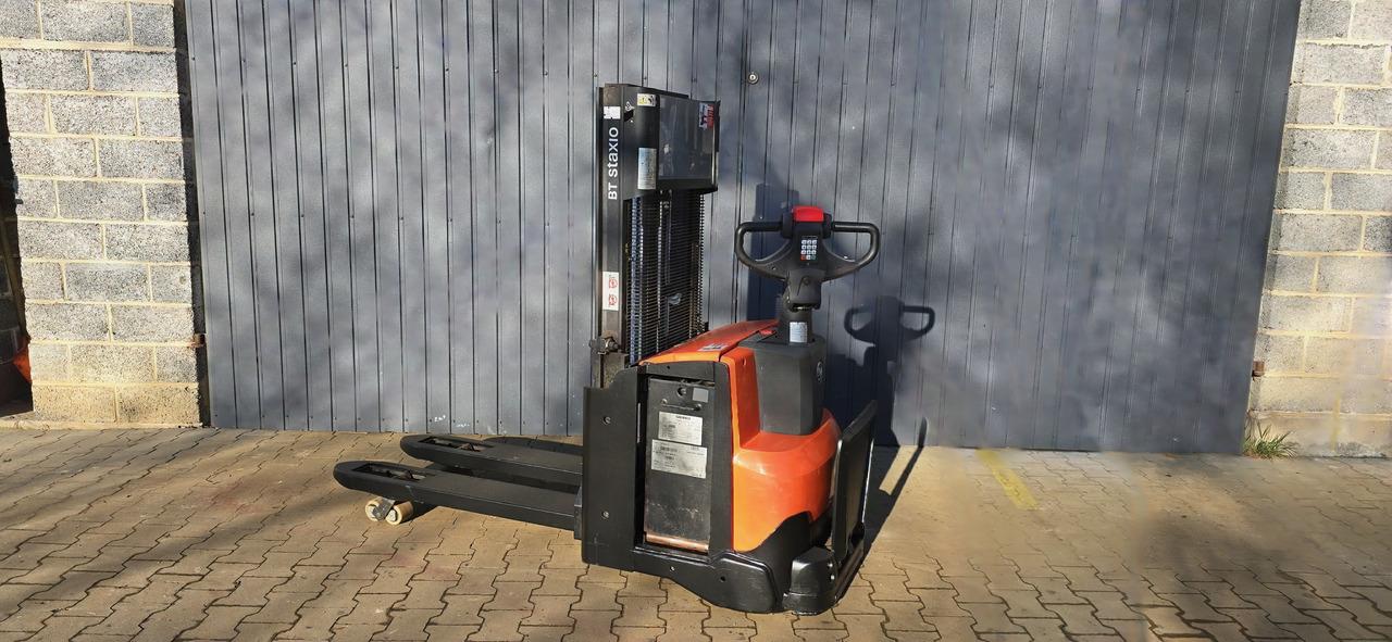 Gerbeur SWE 200 D initilal lift, wstępne podnoszenie wideł SWE 200 D initilal lift, wstępne podnoszenie wideł- Photo 3