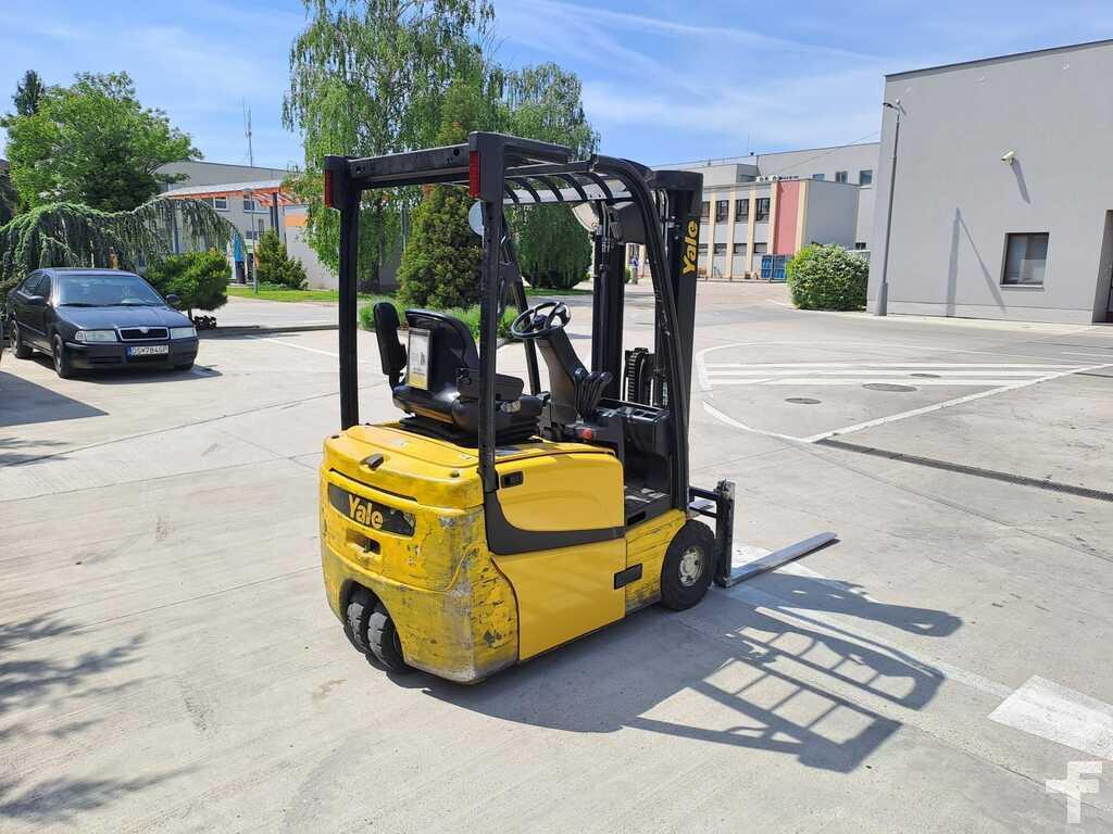 Wózek widłowy elektryczny Yale ERP15VT Yale ERP15VT- Photo 3