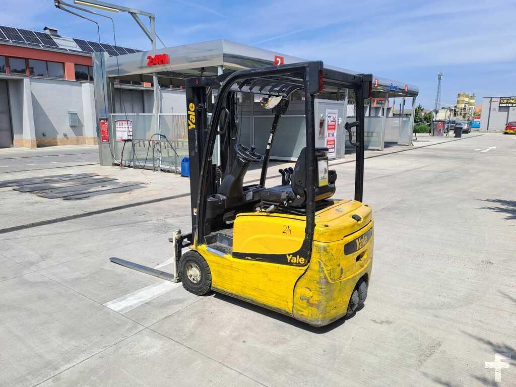 Wózek widłowy elektryczny Yale ERP15VT Yale ERP15VT- Photo 2