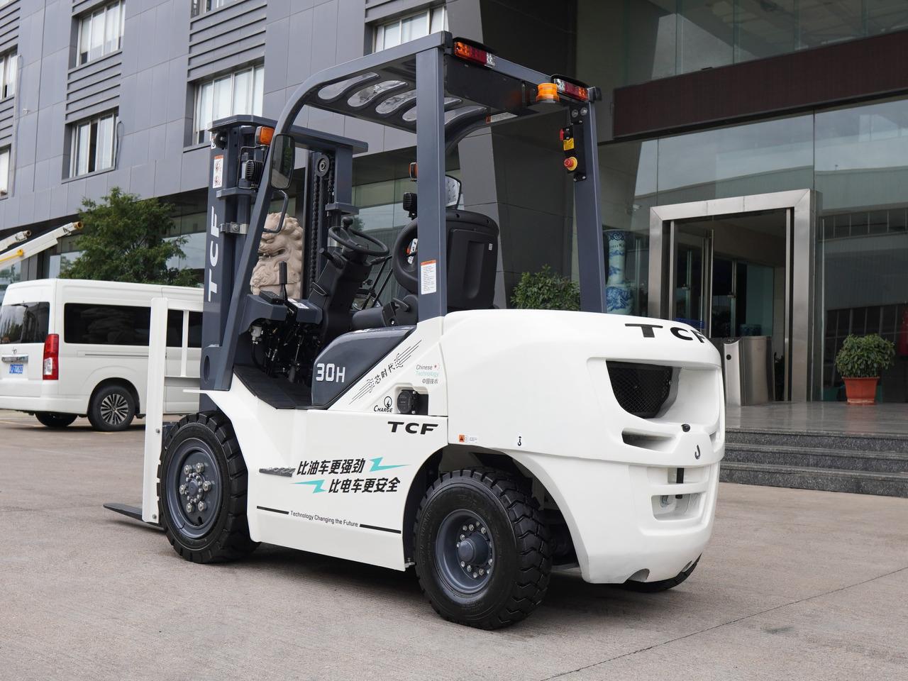 Wózek widłowy elektryczny P30H 309V Electric forklift | 8 y battery warranty P30H 309V Electric forklift | 8 y battery warranty- Photo 3