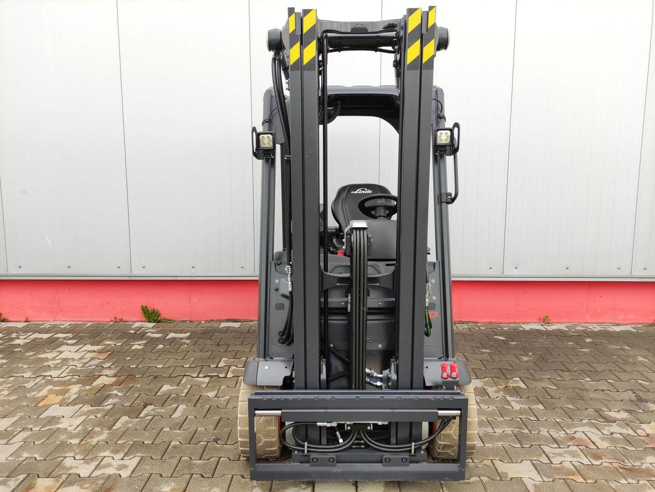 Chariot élévateur E20PL-02-386-EVO *Batterie NEU* E20PL-02-386-EVO *Batterie NEU*- Photo 2
