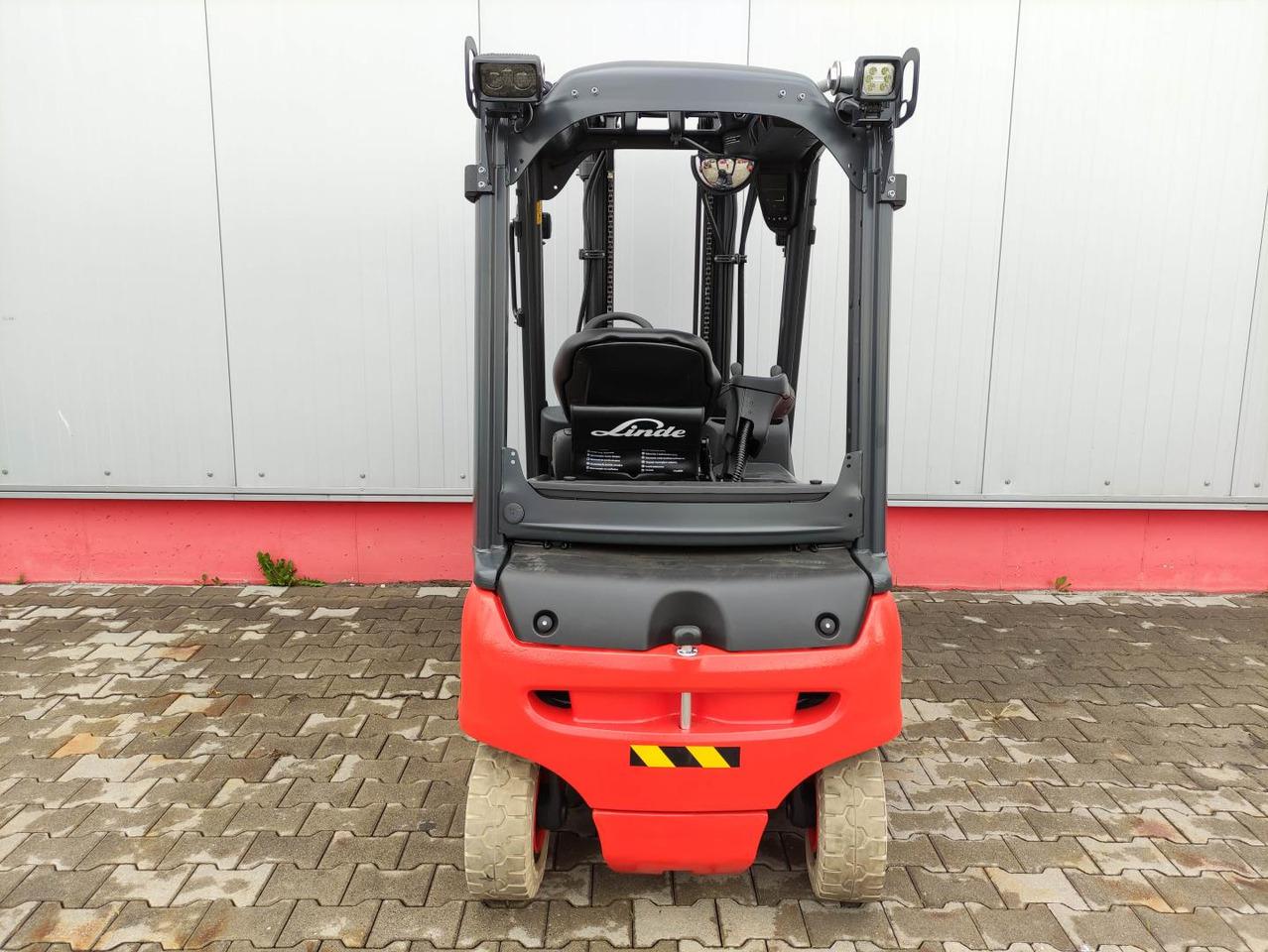 Chariot élévateur E20PL-02-386-EVO *Batterie NEU* E20PL-02-386-EVO *Batterie NEU*- Photo 3