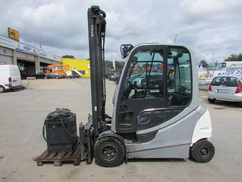 Carretilla elevadora eléctrica RX60-30 L / Elektro Stapler 13.000 EUR net RX60-30 L / Elektro Stapler 13.000 EUR net- Photo 6
