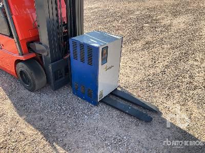 Carrello elevatore elettrico C4E200NL C4E200NL- Photo 7