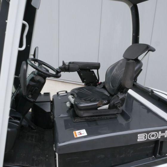 Carrello elevatore elettrico Unicarriers EH30L (G1Q2L30Q) Unicarriers EH30L (G1Q2L30Q)- Photo 3