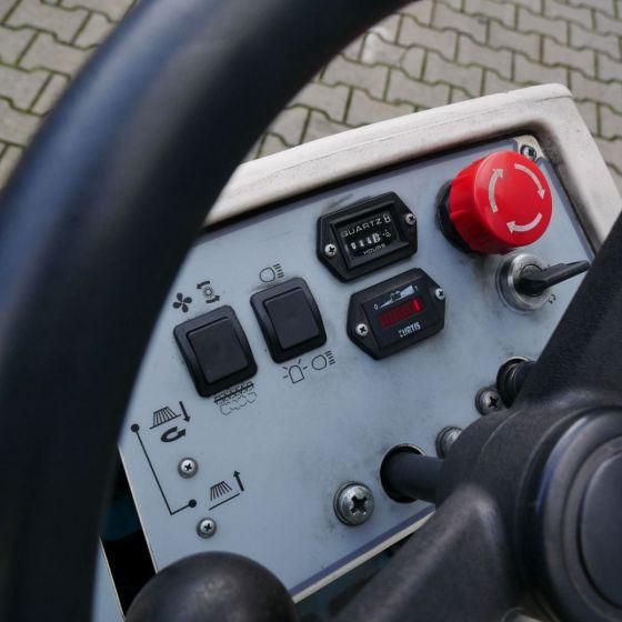 Spazzatrice industriale Tennant 6100 Tennant 6100- Photo 7