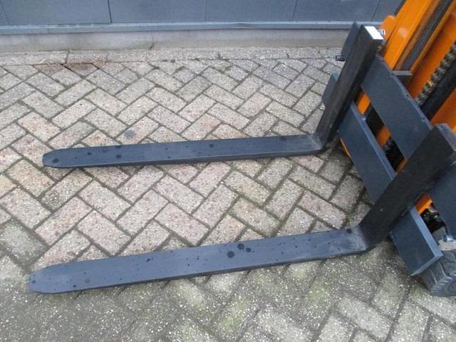 Wózek widłowy elektryczny R 50-15 R 50-15- Photo 4