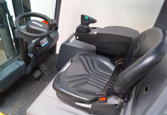 Carrello elevatore elettrico Jungheinrich EFG215 Jungheinrich EFG215- Photo 3