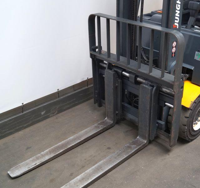 Carrello elevatore elettrico Jungheinrich EFG430k Jungheinrich EFG430k- Photo 3