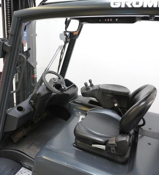 Wózek widłowy elektryczny E 30 L 387 E 30 L 387- Photo 3