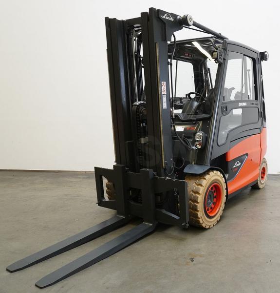Carrello elevatore elettrico E 50 HL 388 E 50 HL 388- Photo 9