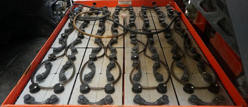 Carrello elevatore elettrico E 25 L 387 E 25 L 387- Photo 5
