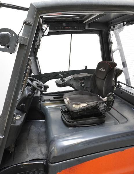Carrello elevatore elettrico E 50 HL 388 E 50 HL 388- Photo 3