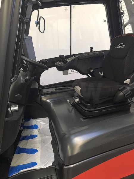 Carrello elevatore elettrico E 50 HL 388 E 50 HL 388- Photo 3