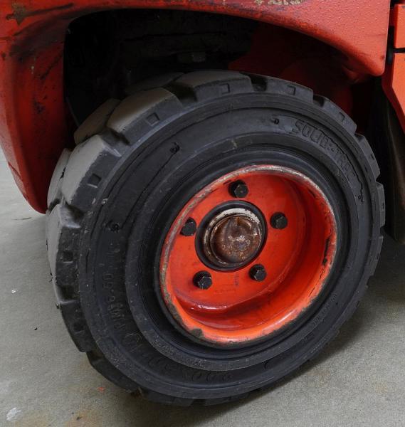 Carrello elevatore elettrico E 25 L 387 E 25 L 387- Photo 7