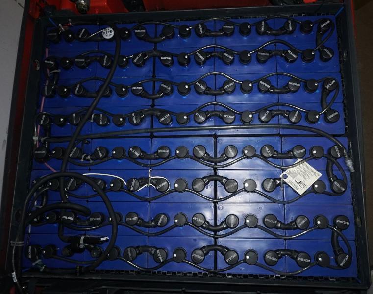 Carrello elevatore elettrico E 30 L 387 E 30 L 387- Photo 5
