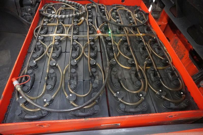 Wózek widłowy elektryczny E 35 HL 387 E 35 HL 387- Photo 5