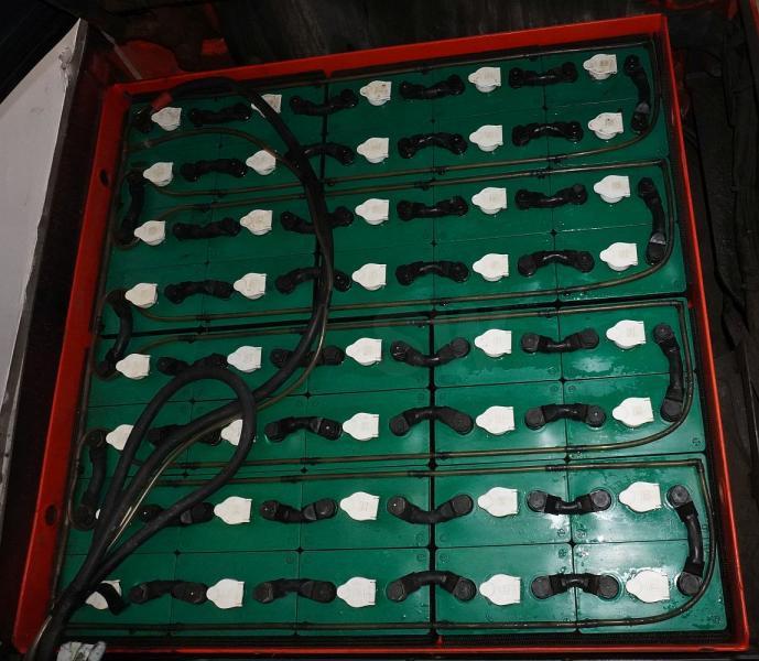 Carrello elevatore elettrico E 40/600 HL 388 E 40/600 HL 388- Photo 5