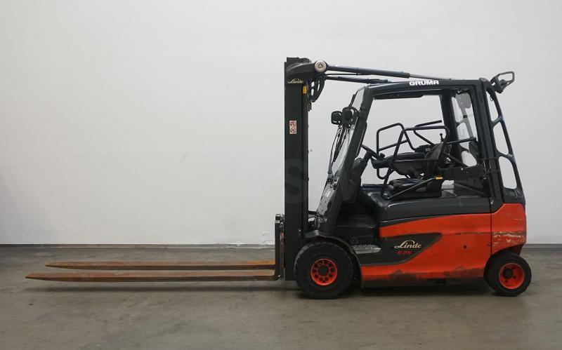 Carrello elevatore elettrico E 25 L 387 E 25 L 387- Photo 4