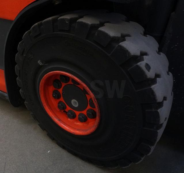 Carrello elevatore elettrico E 30 L 387 E 30 L 387- Photo 8