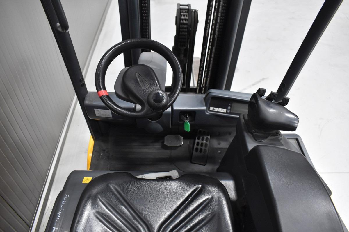 Wózek widłowy elektryczny EFG 215 EFG 215- Photo 7