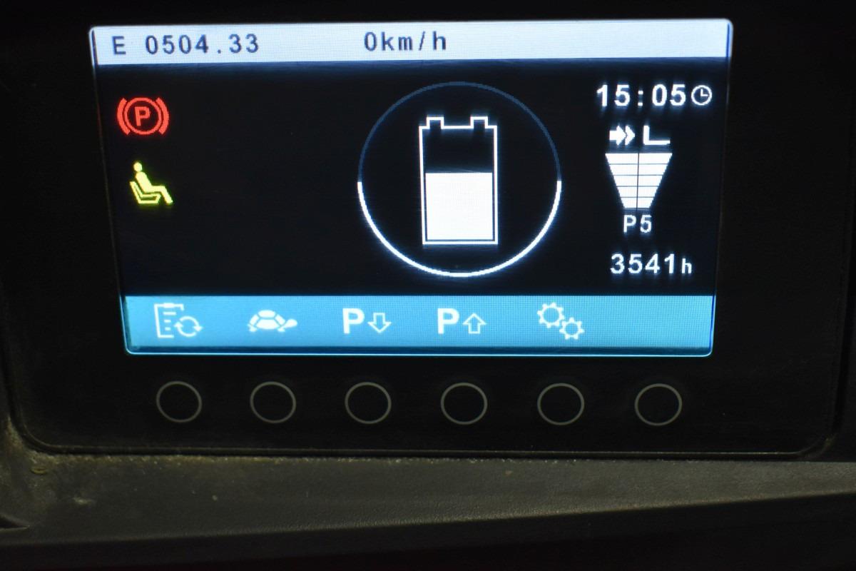Wózek widłowy elektryczny EFG 215 EFG 215- Photo 10
