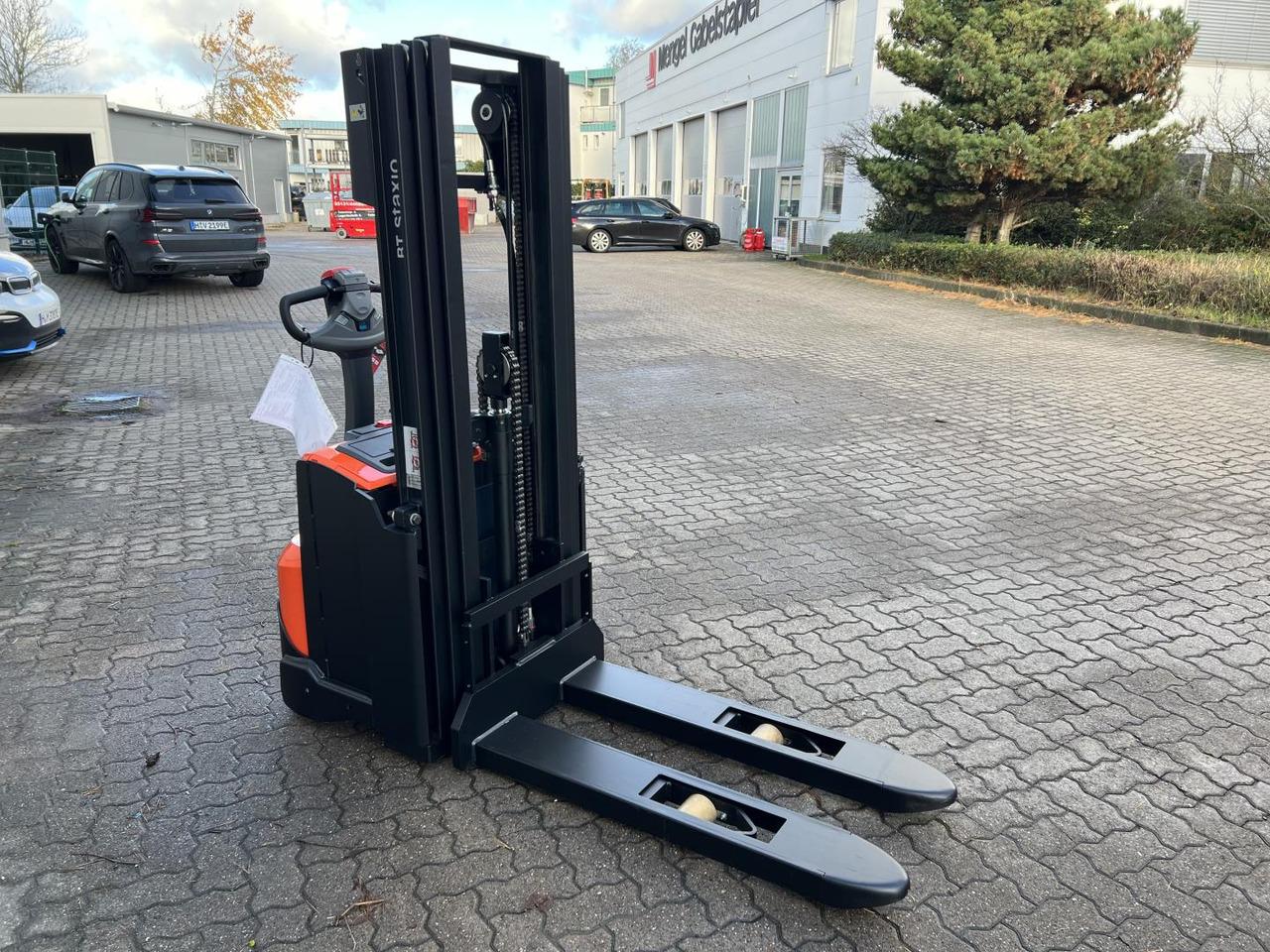 Stoccatore Toyota SWE 140 / Akku überh.! Toyota SWE 140 / Akku überh.!- Photo 3