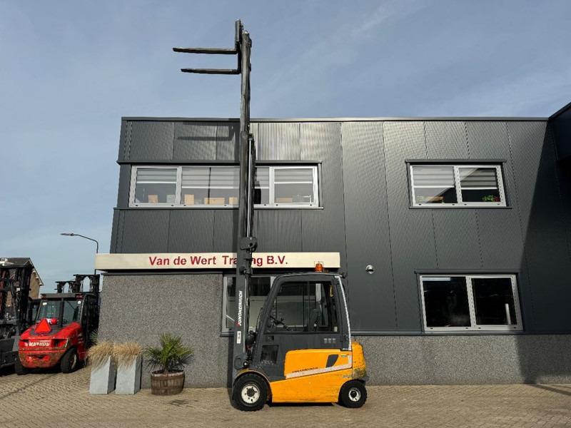 Wózek widłowy elektryczny EFG430K Heftruck Triplo 650 Freelift/Sideshift/4e functie elektrisch accu 2016 EFG430K Heftruck Triplo 650 Freelift/Sideshift/4e functie elektrisch accu 2016- Photo 5