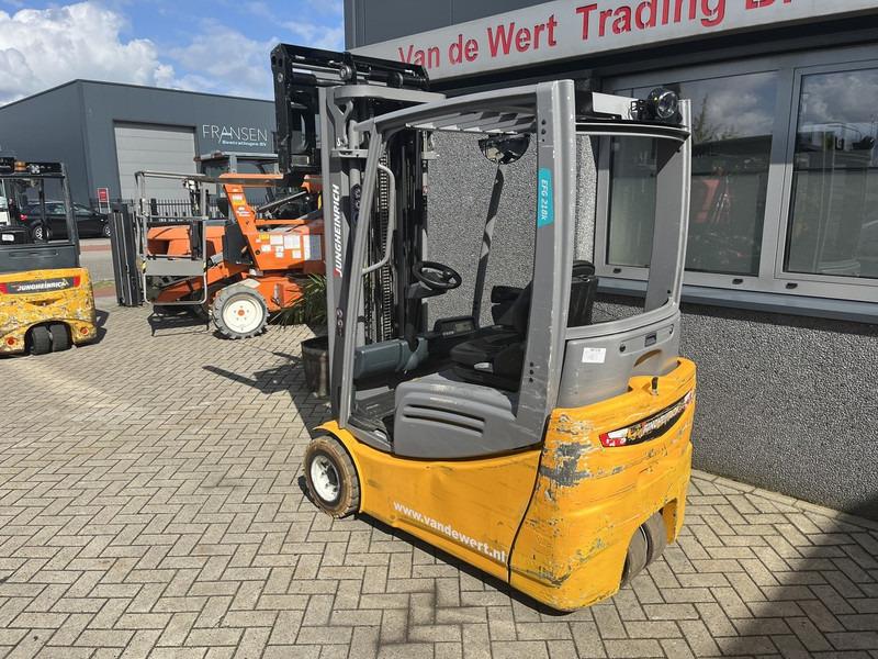 Chariot élévateur électrique Heftruck JUNGHEINRICH EFG218K triplo freelift sideshift vorkversteller 2016 Heftruck JUNGHEINRICH EFG218K triplo freelift sideshift vorkversteller 2016- Photo 3