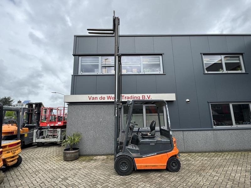 Wózek widłowy elektryczny R60-25 Triplo 510 Freelift/3e functie elektrisch 2001 accu 2016 R60-25 Triplo 510 Freelift/3e functie elektrisch 2001 accu 2016- Photo 5