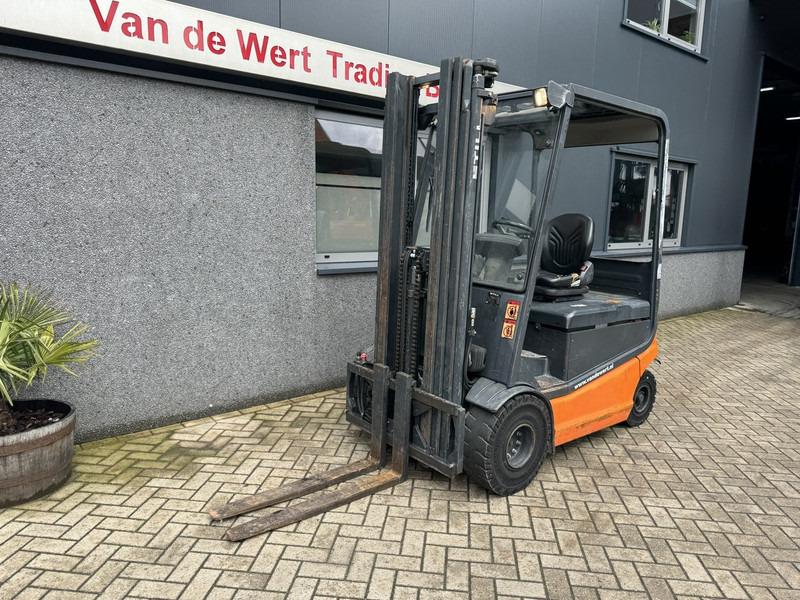 Wózek widłowy elektryczny R60-25 Triplo 510 Freelift/3e functie elektrisch 2001 accu 2016 R60-25 Triplo 510 Freelift/3e functie elektrisch 2001 accu 2016- Photo 2