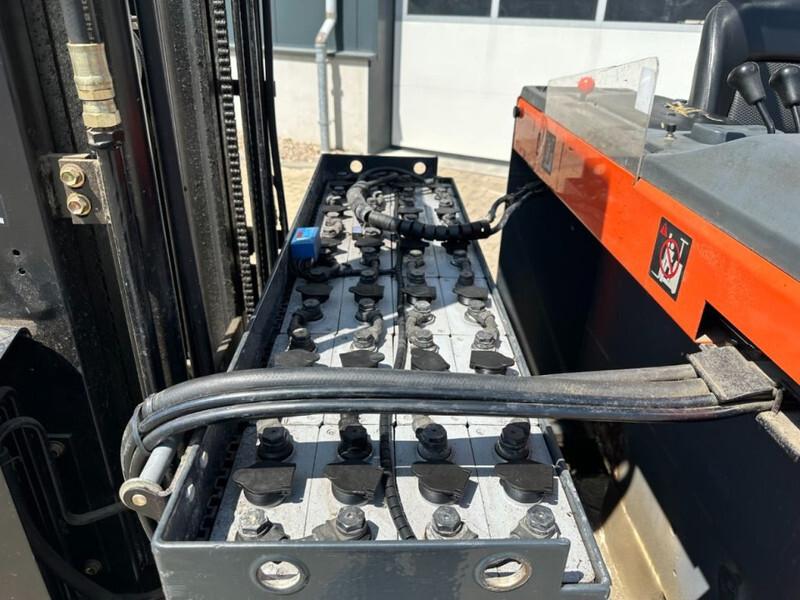 Carrello retrattile 6FBRE14 Triplex 1.4 ton Triplex Elektra Reachtruck 6FBRE14 Triplex 1.4 ton Triplex Elektra Reachtruck- Photo 8