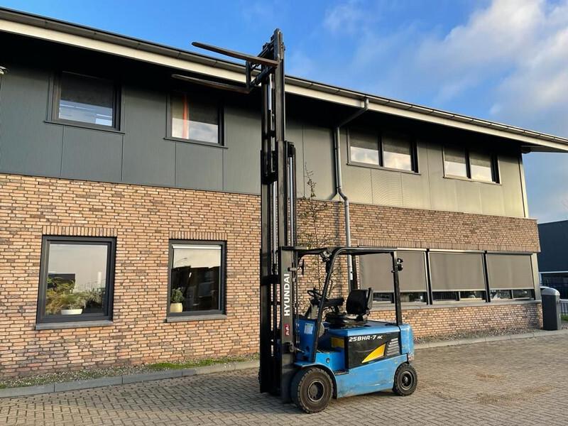 Carrello elevatore elettrico 25BHA-7 2.5 ton Triplex Freelift Sideshift Elektra Heftruck 25BHA-7 2.5 ton Triplex Freelift Sideshift Elektra Heftruck- Photo 4