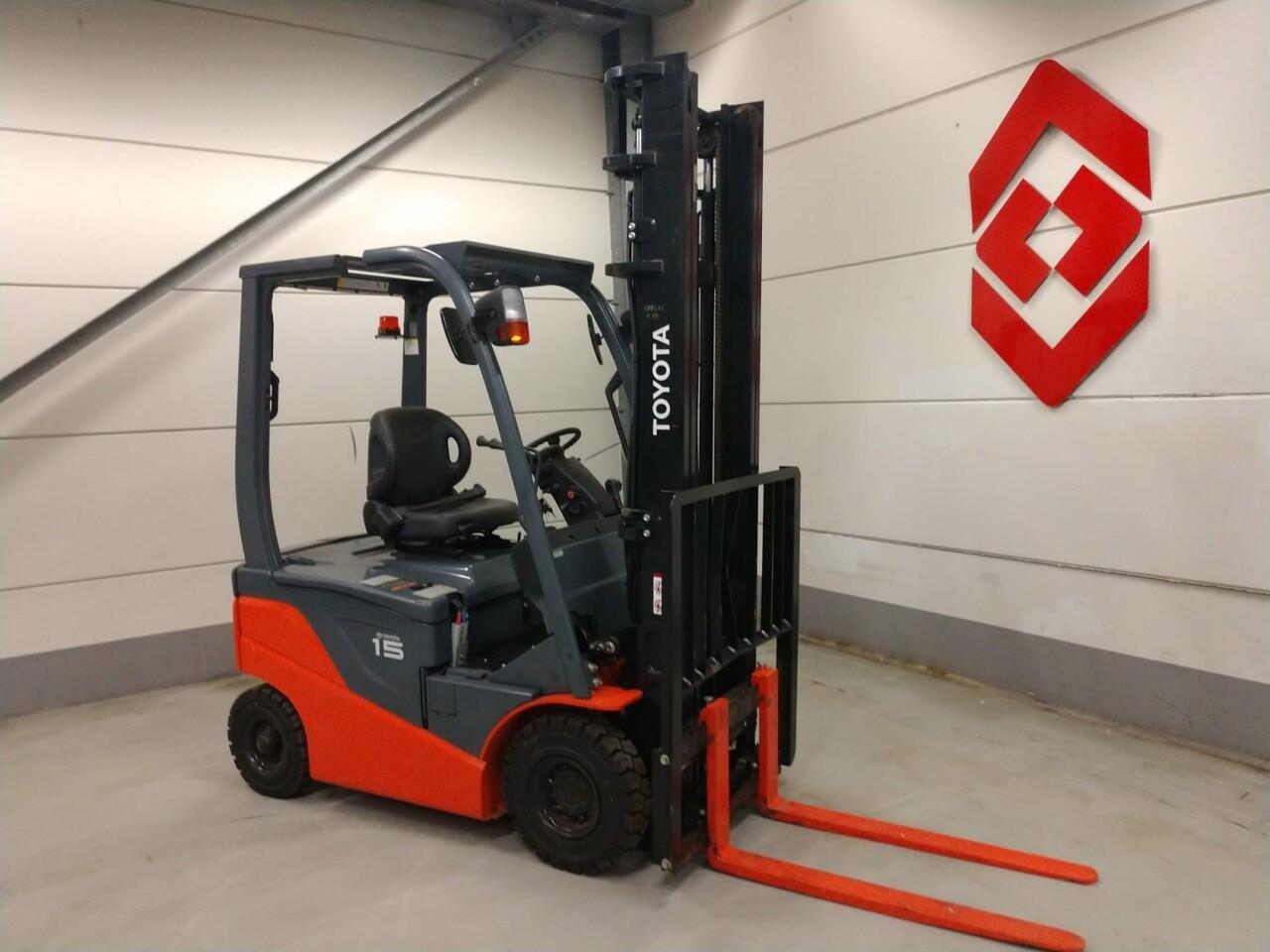 Wózek widłowy diesel- Photo 4