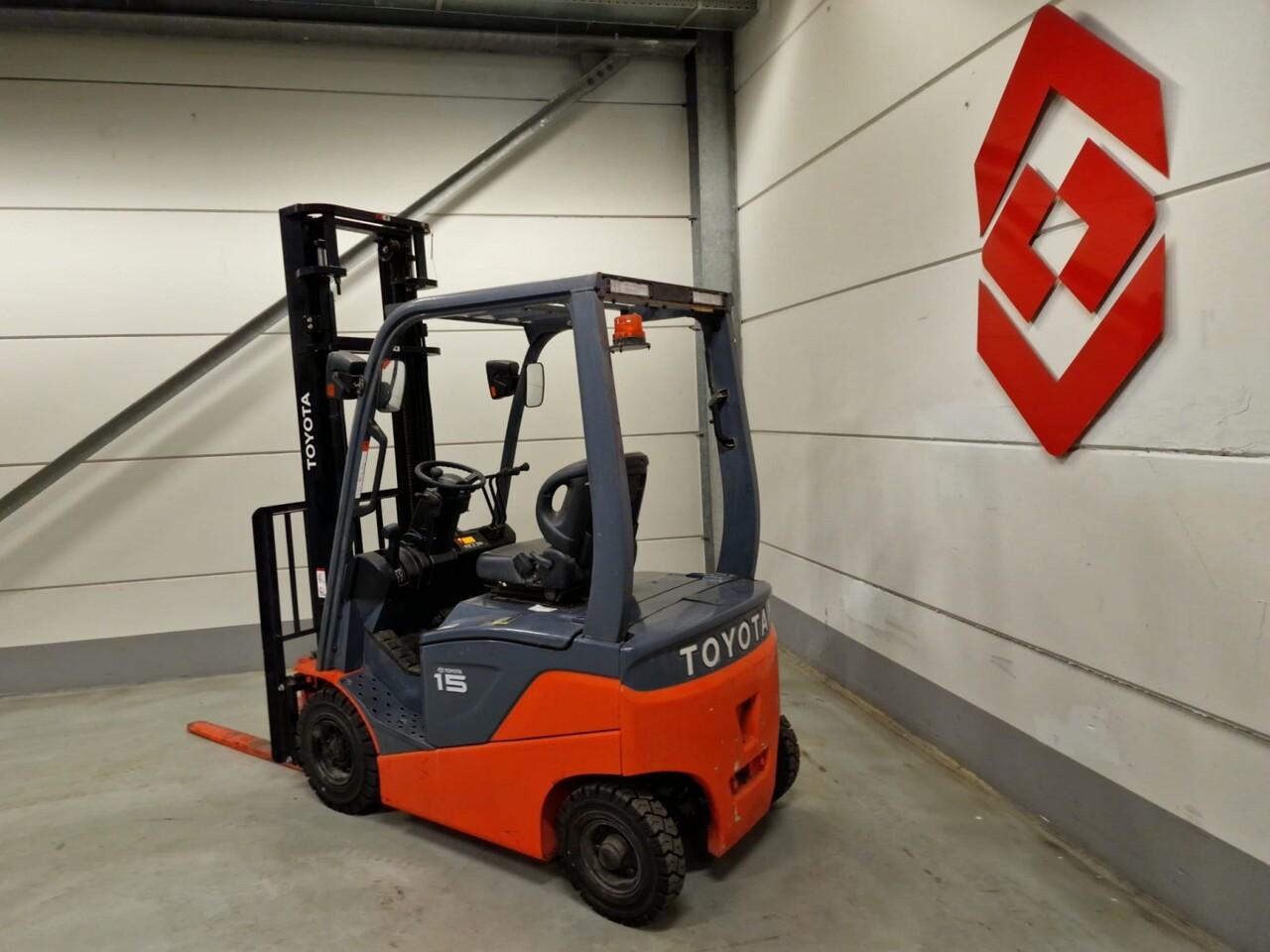 Wózek widłowy diesel- Photo 6