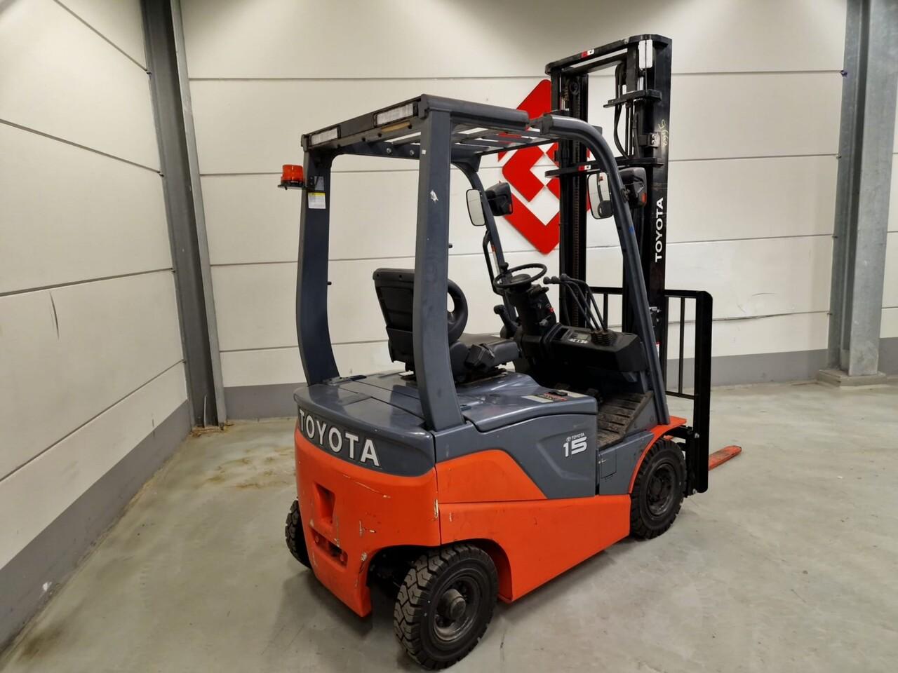 Wózek widłowy diesel- Photo 7