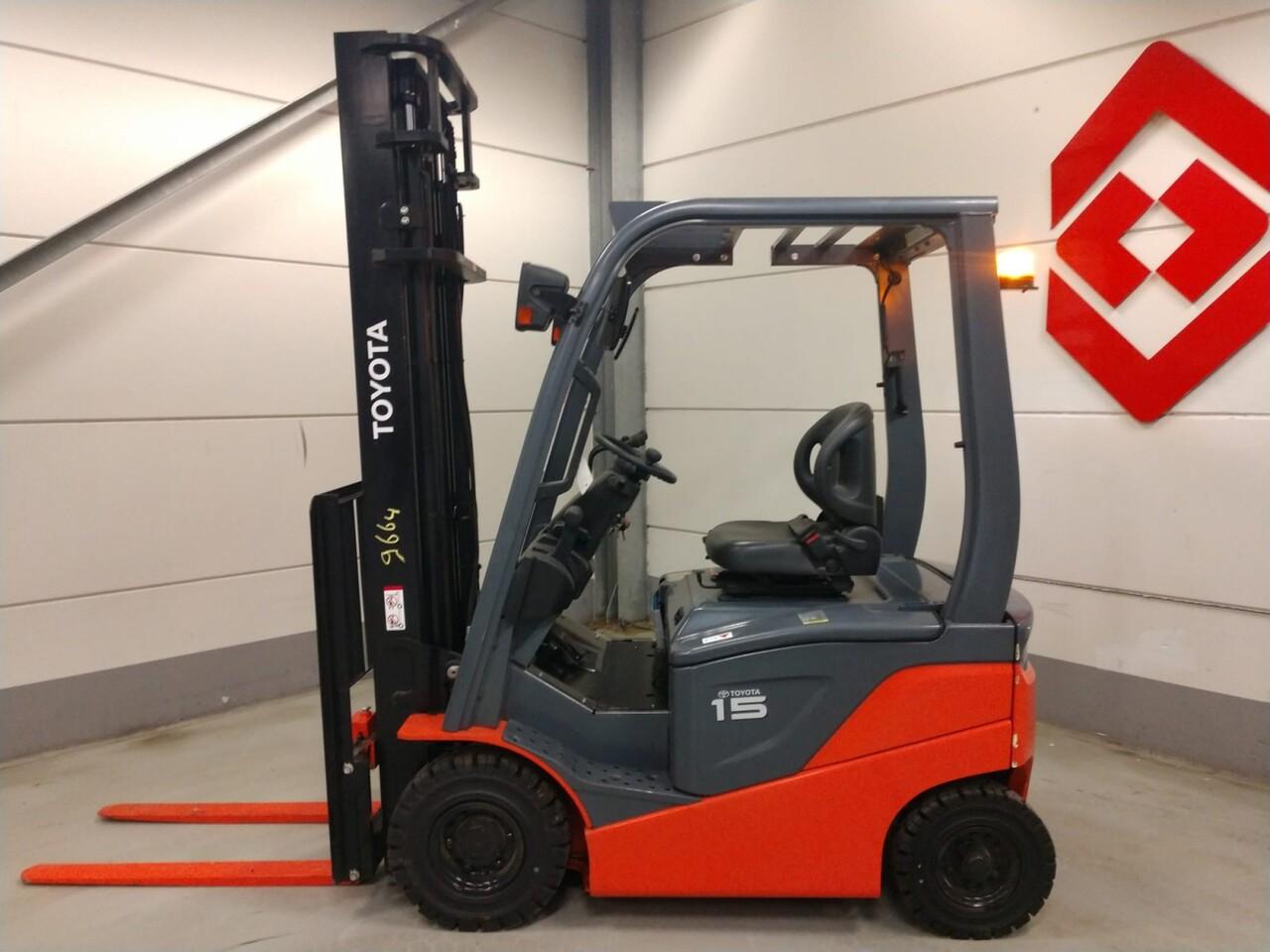 Wózek widłowy diesel- Photo 2