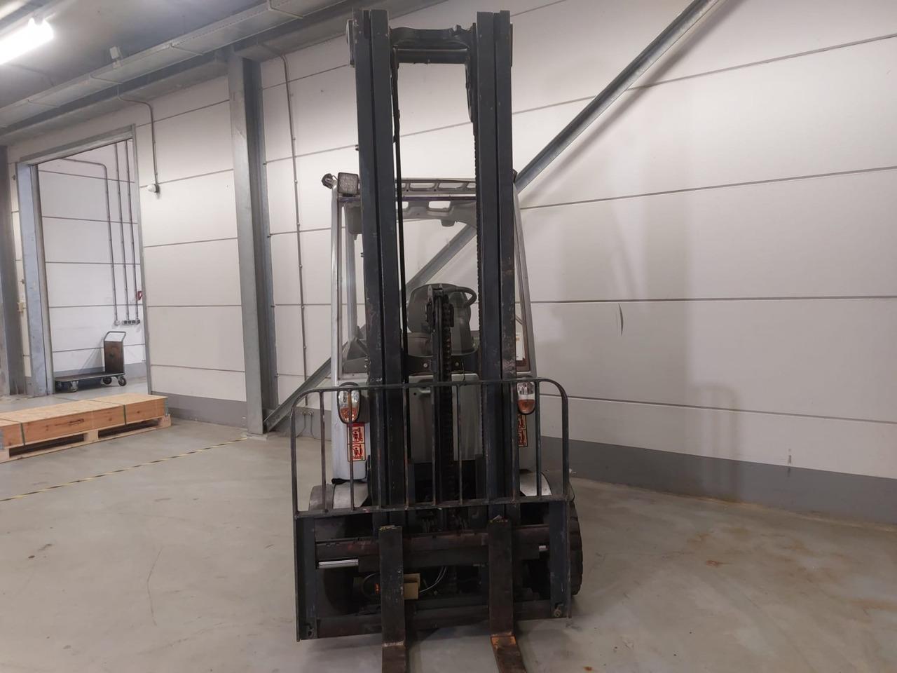 Wózek widłowy diesel- Photo 5