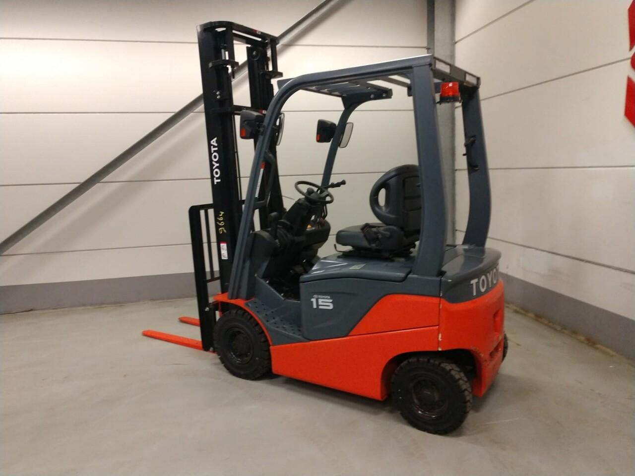 Wózek widłowy diesel- Photo 5