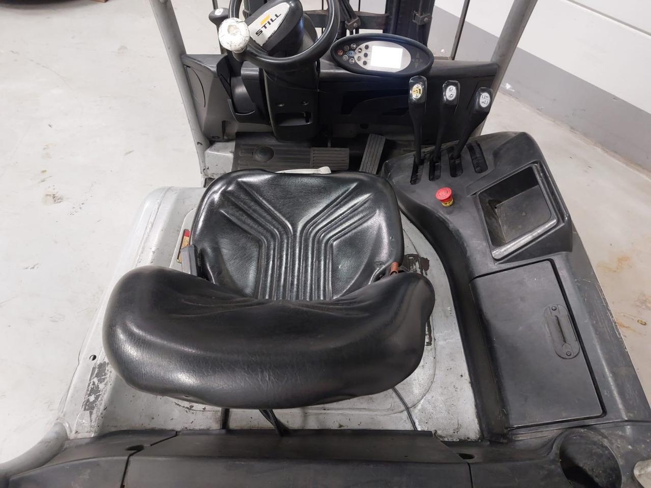 Electric forklift- Photo 9