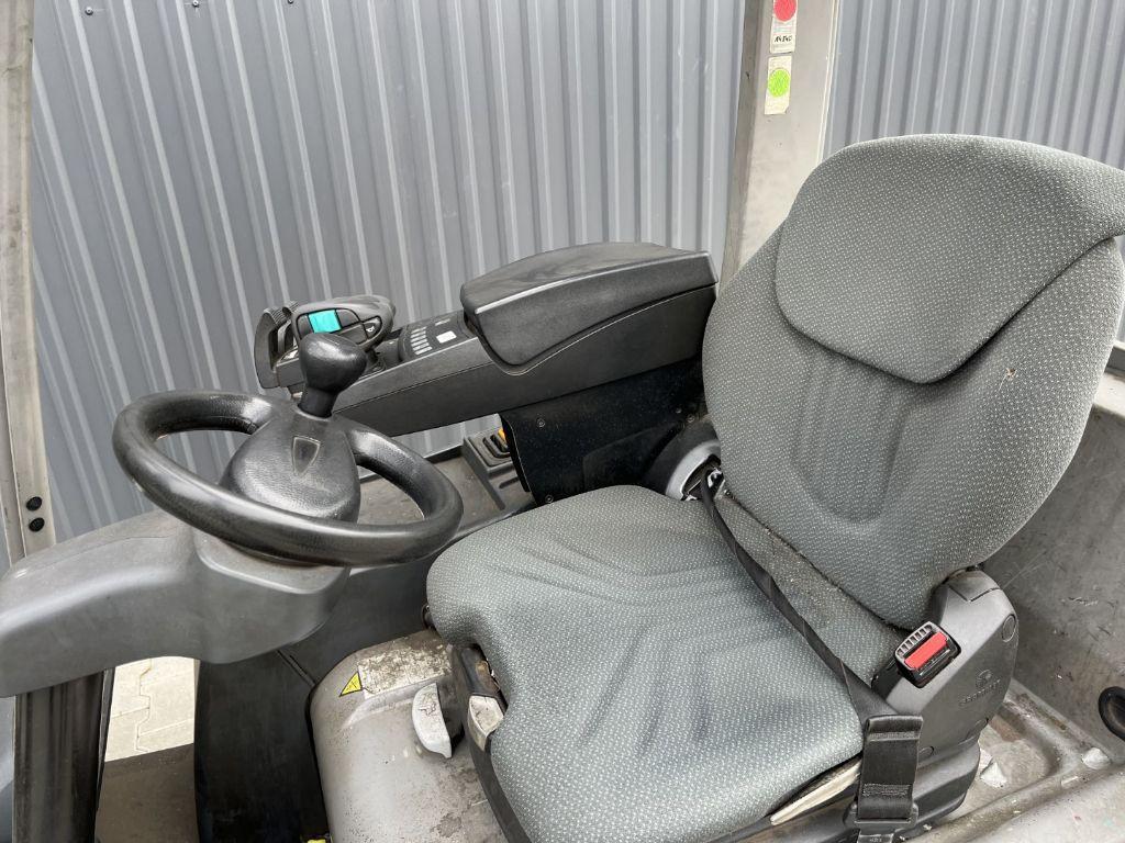 Carrello elevatore elettrico Jungheinrich EFG216k Jungheinrich EFG216k- Photo 6