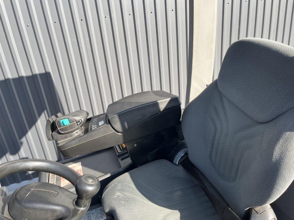 Carrello elevatore elettrico Jungheinrich EFG216k Jungheinrich EFG216k- Photo 6