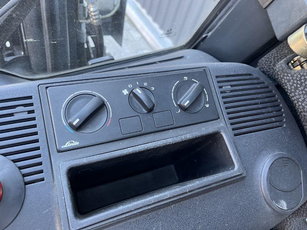 Wózek widłowy elektryczny Linde E16C-02 Linde E16C-02- Photo 6