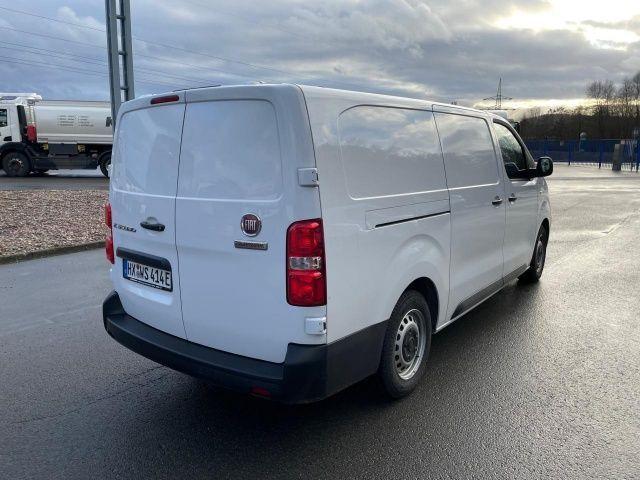 Small van- Photo 3